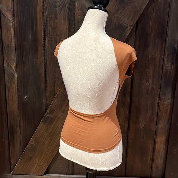 Open back brown ForeFair top - Picture 1 of 7